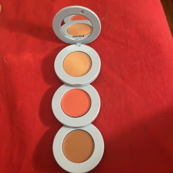 Alleyoop multi-use face stacker highlight, blush & contour in Sunkissed BNIB - Picture 3 of 7